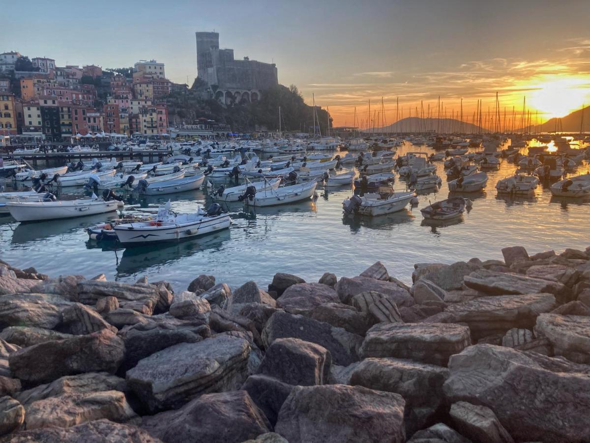 Villa La Casa Rossa Arcola Con Vista Esterno foto
